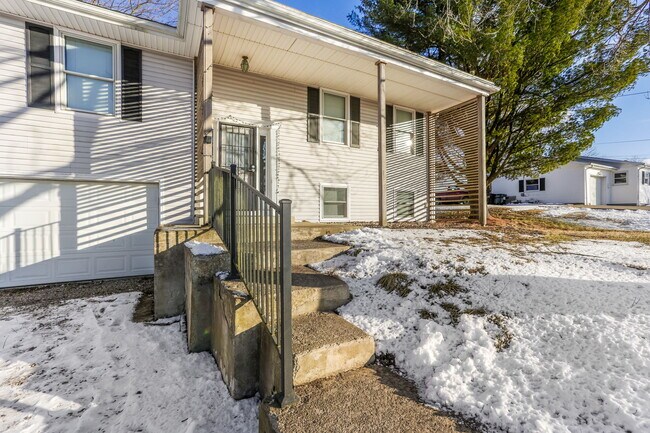 11580 Highland Park in Logan, OH - Building Photo - Building Photo