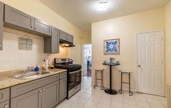 508 Federal St in Philadelphia, PA - Foto de edificio - Building Photo