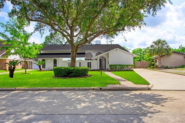 property at 18330 Cape Bahamas Ln