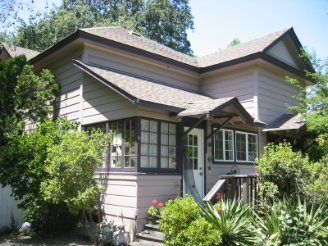 Cloverdale Garden Apartments in Cloverdale, CA - Building Photo