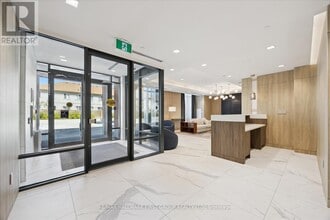 1010 Dundas St E in Whitby, ON - Building Photo - Building Photo