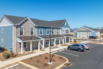Harbor Village Apartments in Carlisle, PA - Building Photo - Building Photo