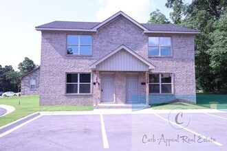 324 Drake St in Jonesboro, AR - Building Photo - Building Photo