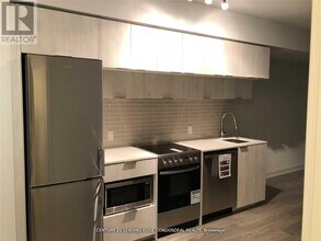 181 Dundas St E in Toronto, ON - Building Photo - Building Photo