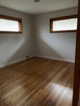 2095 S Linda Dr in Bellbrook, OH - Building Photo - Building Photo