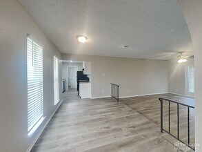 1221 Aldenwood Dr in Dallas, TX - Building Photo - Building Photo