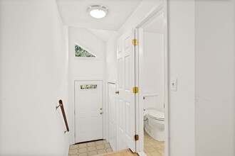 849 Boston Post Rd E in Marlborough, MA - Building Photo - Building Photo