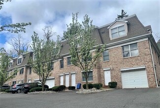 Carriage House in Morristown, NJ - Building Photo - Building Photo