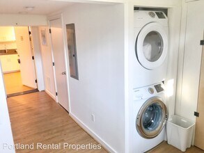 5144 NE Flanders St in Portland, OR - Building Photo - Building Photo