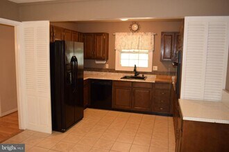4405 Manor Hall Ln in Fairfax, VA - Building Photo - Building Photo