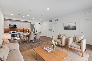 4315 S Congress Ave in Austin, TX - Building Photo