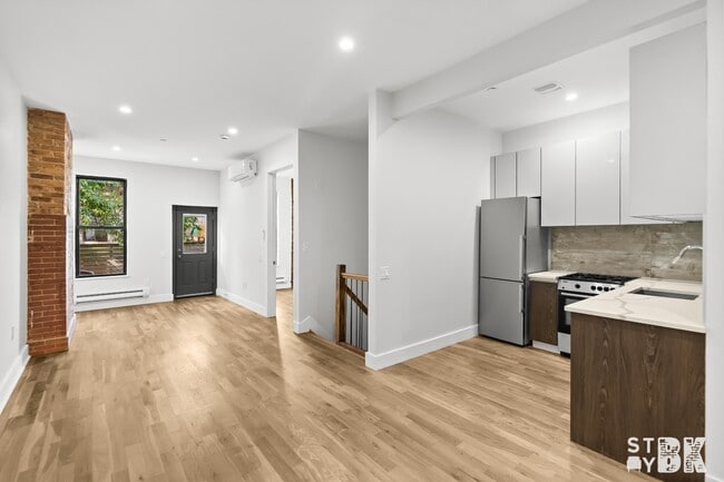 71 Grove St