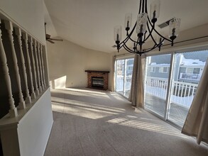 603 Stone Cir Ct, Unit V2 in Schaumburg, IL - Building Photo - Building Photo