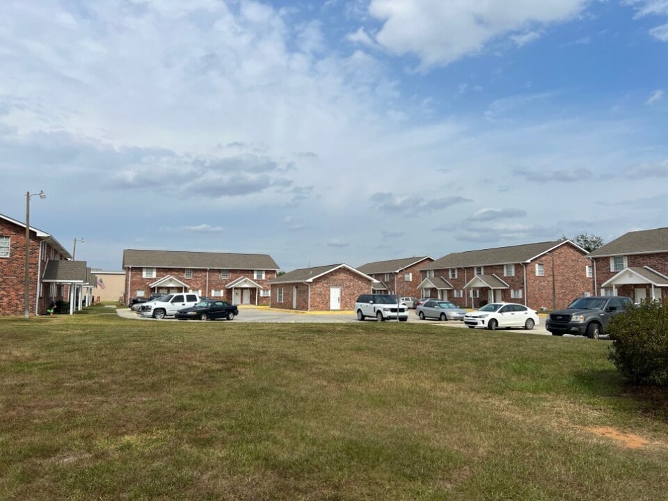 565 Gladstone St, Unit 535 in Waveland, MS - Building Photo