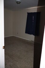 103 Locust Dr in Greer, SC - Building Photo - Building Photo