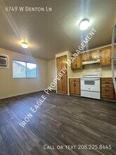 6749 W Denton Ln in Boise, ID - Building Photo - Building Photo