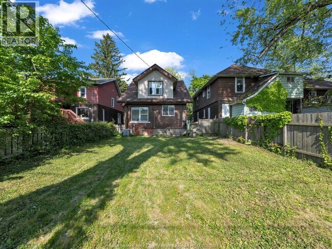353 Indian Rd in Windsor, ON - Building Photo - Building Photo