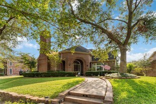 86 Heathrow Ln in Sugar Land, TX - Building Photo