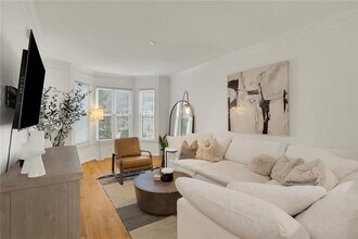 375 Highland Ave NE in Atlanta, GA - Building Photo - Building Photo