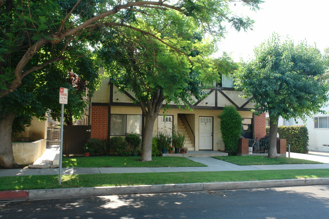 4484 Murietta Ave in Sherman Oaks, CA - Building Photo