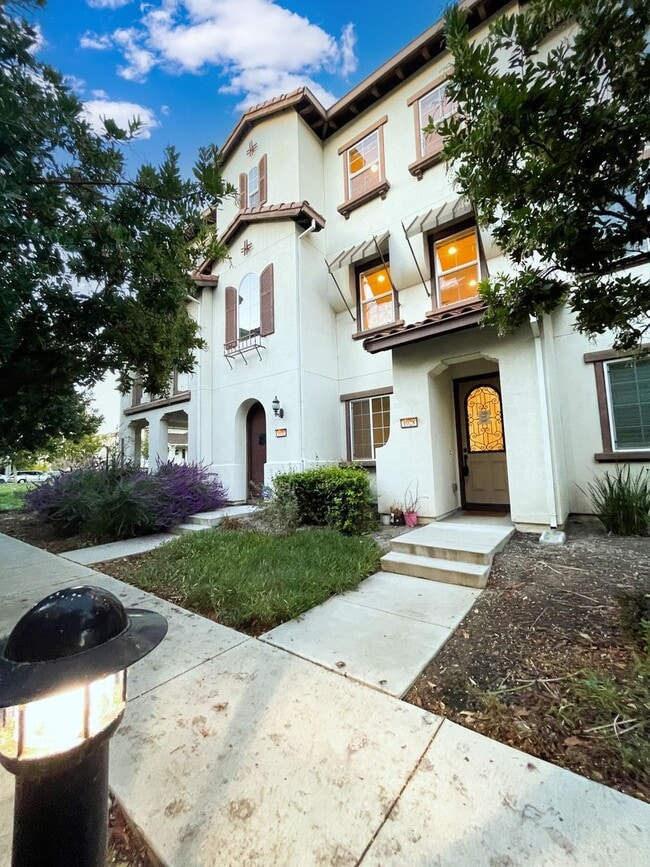 property at 1028 Thyme Walkway