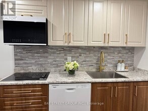 49 Chiara Dr in Vaughan, ON - Building Photo - Building Photo