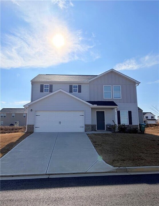 633 Tudor St in Kingston, GA - Building Photo