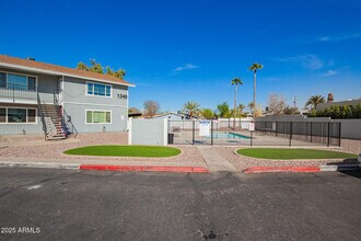 1346 E Mountain View Rd in Phoenix, AZ - Building Photo - Building Photo