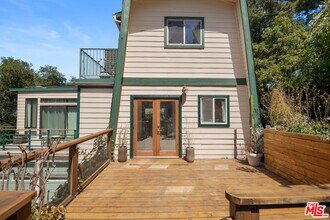 1212 Fernwood Pacific Dr in Topanga, CA - Building Photo - Building Photo