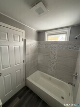 500 Carroll Ave in Bridgeport, CT - Foto de edificio - Building Photo