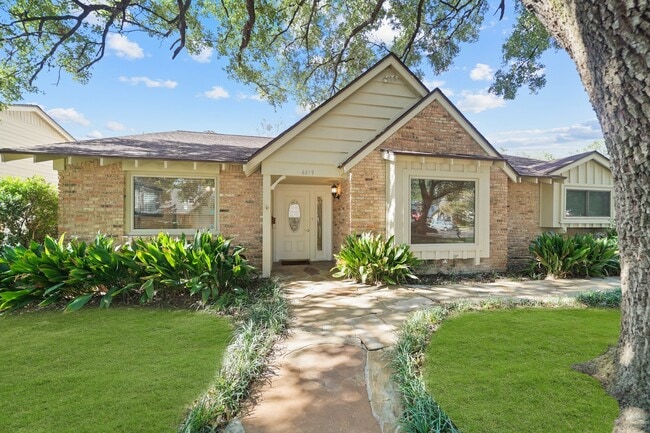 4419 Grass Valley St in Houston, TX - Building Photo - Building Photo