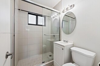 1911 NW 30th St-Unit -3 in Miami, FL - Building Photo - Building Photo