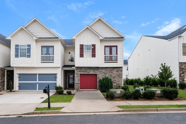 41 Madaline Ln