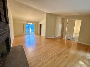 6216 116th Ave NE in Kirkland, WA - Building Photo - Building Photo