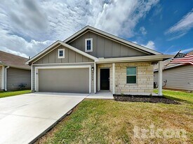 9720 Marbach Brk in San Antonio, TX - Building Photo