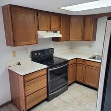 865 Xenia Ave in Wilmington, OH - Building Photo - Building Photo