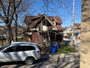 306 Wilson Ave, Unit 2nd Floor in Oil City, PA - Foto de edificio - Building Photo