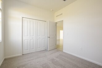 7656 Gemstone St in Groveland, FL - Building Photo - Building Photo