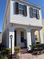 103 Cutlass Way in Oldsmar, FL - Building Photo