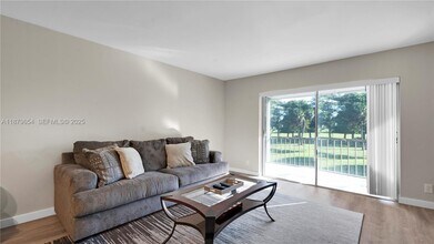 6301 N Falls Cir Dr in Lauderhill, FL - Building Photo - Building Photo