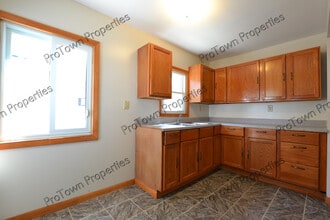 211 Anderson Ave in Joliet, IL - Building Photo - Building Photo