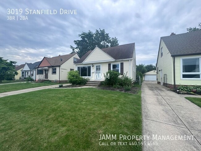 3019 Stanfield Dr in Parma, OH - Building Photo - Building Photo