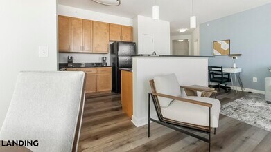 909 Mansion Dr, Unit 1030-311 in Frederick, MD - Building Photo - Building Photo