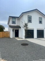 11318 Clearmine St in San Antonio, TX - Building Photo