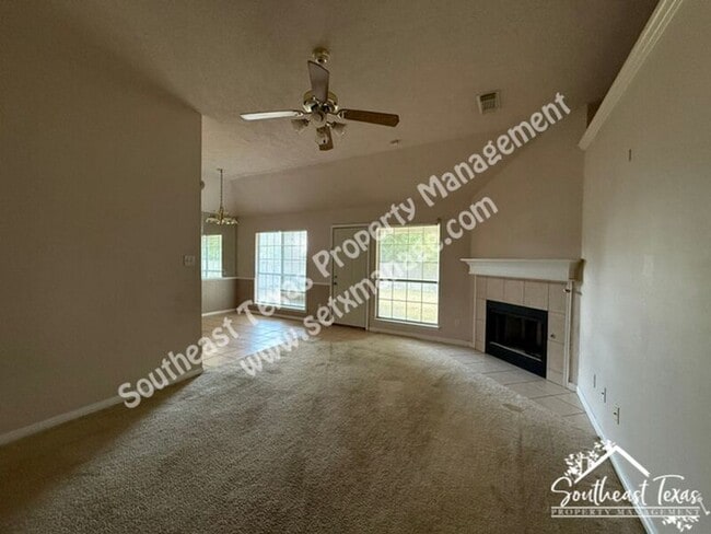 7890 Jill Ln in Beaumont, TX - Building Photo - Building Photo