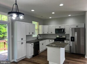 9212 Owings Choice Ct in Owings Mills, MD - Building Photo - Building Photo
