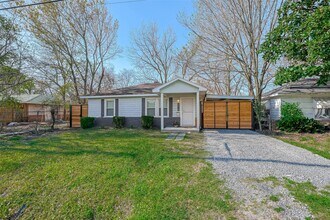 3818 Noah St in Houston, TX - Building Photo - Building Photo