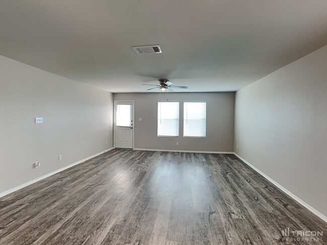 9802 Marbach Brk in San Antonio, TX - Building Photo - Building Photo