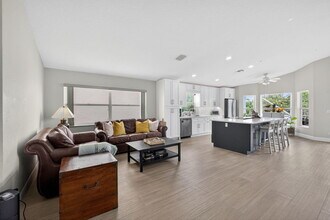 15155 Newquay Ct in Wellington, FL - Building Photo - Building Photo