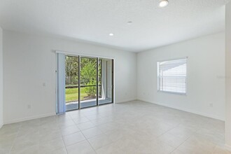 8423 Canyon Creek Trail, Unit 220 in Parrish, FL - Building Photo - Building Photo